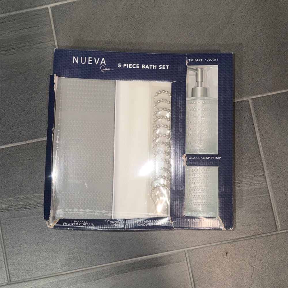 NEW! Nueva Spa 5 piece bath set, Gray